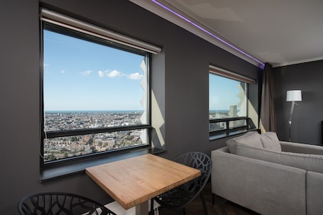 Panoramic Apart Daire, 1 Yatak Odası (39th floor 773) | Oturma alanı | Düz ekran televizyon