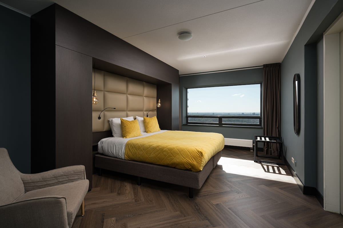 1 habitación, ropa de cama hipoalergénica y decoración personalizada