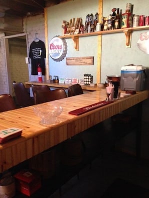 Bar (en la propiedad)