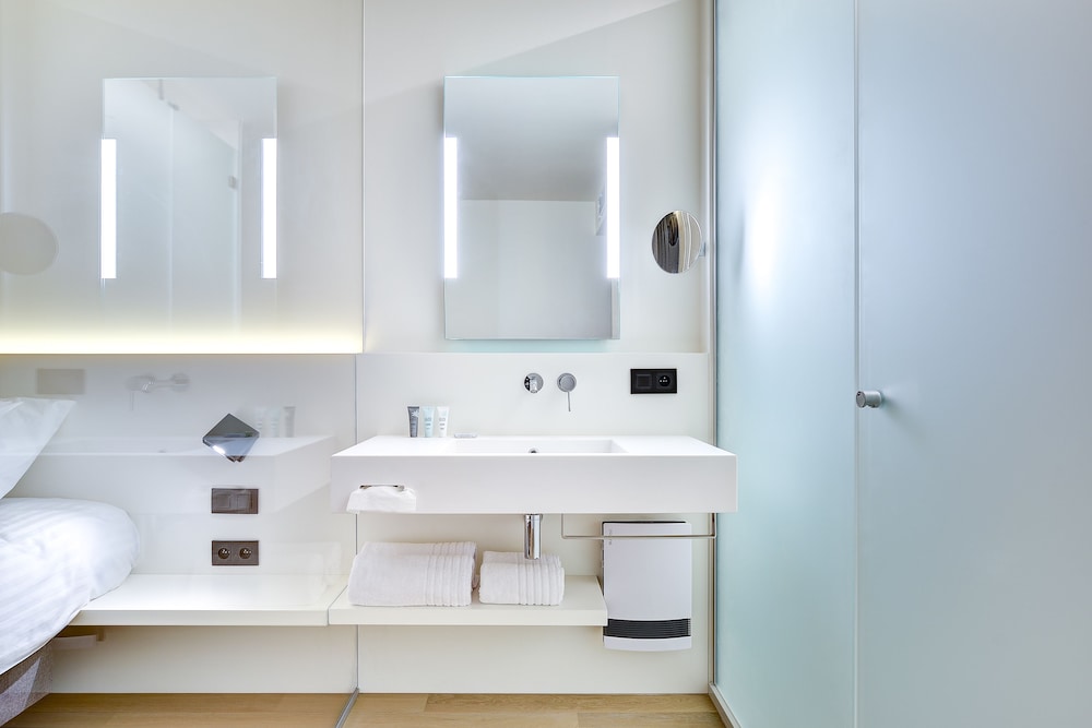 R hotel experiences et Umami by null