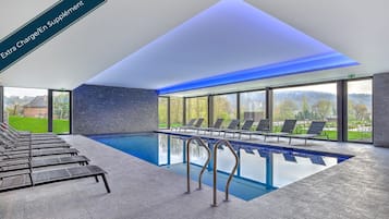 Sauna, hot tub, steam room, massages