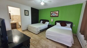 Individually furnished, blackout curtains, free WiFi, bed sheets - Nirvana Hotel - Cancun Hotel Zone (Cancun)