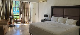 Nirvana Hotel - Cancun Hotel Zone