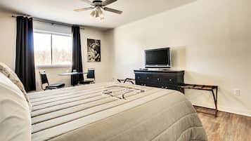 Superior Room, Multiple Beds | Desk, soundproofing, free WiFi