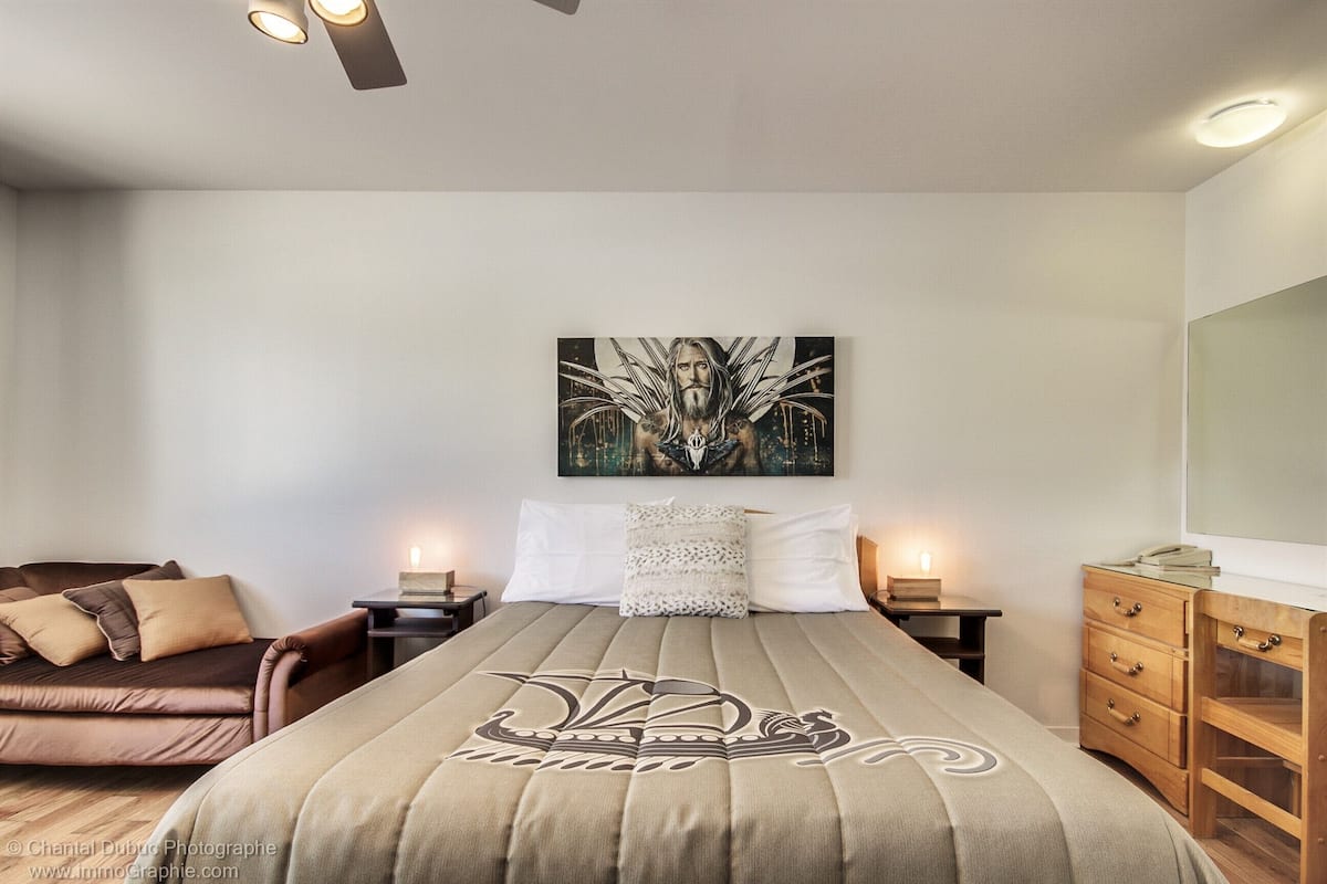 Habitación superior, 1 cama Queen size | Escritorio, insonorización y wifi gratis