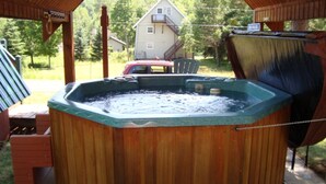 Bồn tắm spa ngoài trời