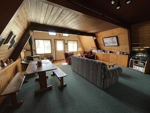 Chalet, 2 Bedrooms, Hot Tub (Mittenwald Big Powderhorn) | In-room dining - Mittenwald (Bessemer)