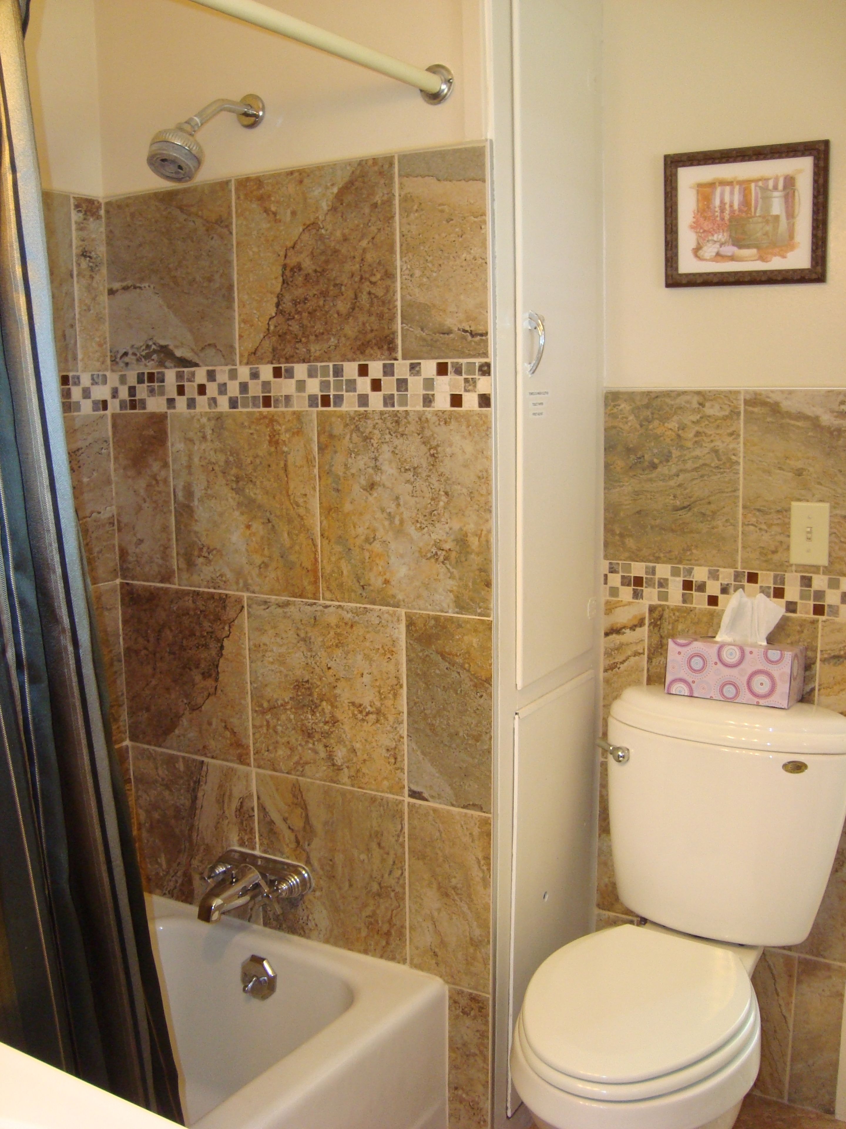 Standard House, 4 Bedrooms, Non Smoking (The Gile Lake Getaway Hurley) | Bathroom | Combined shower/bathtub, free toiletries, hair dryer, towels