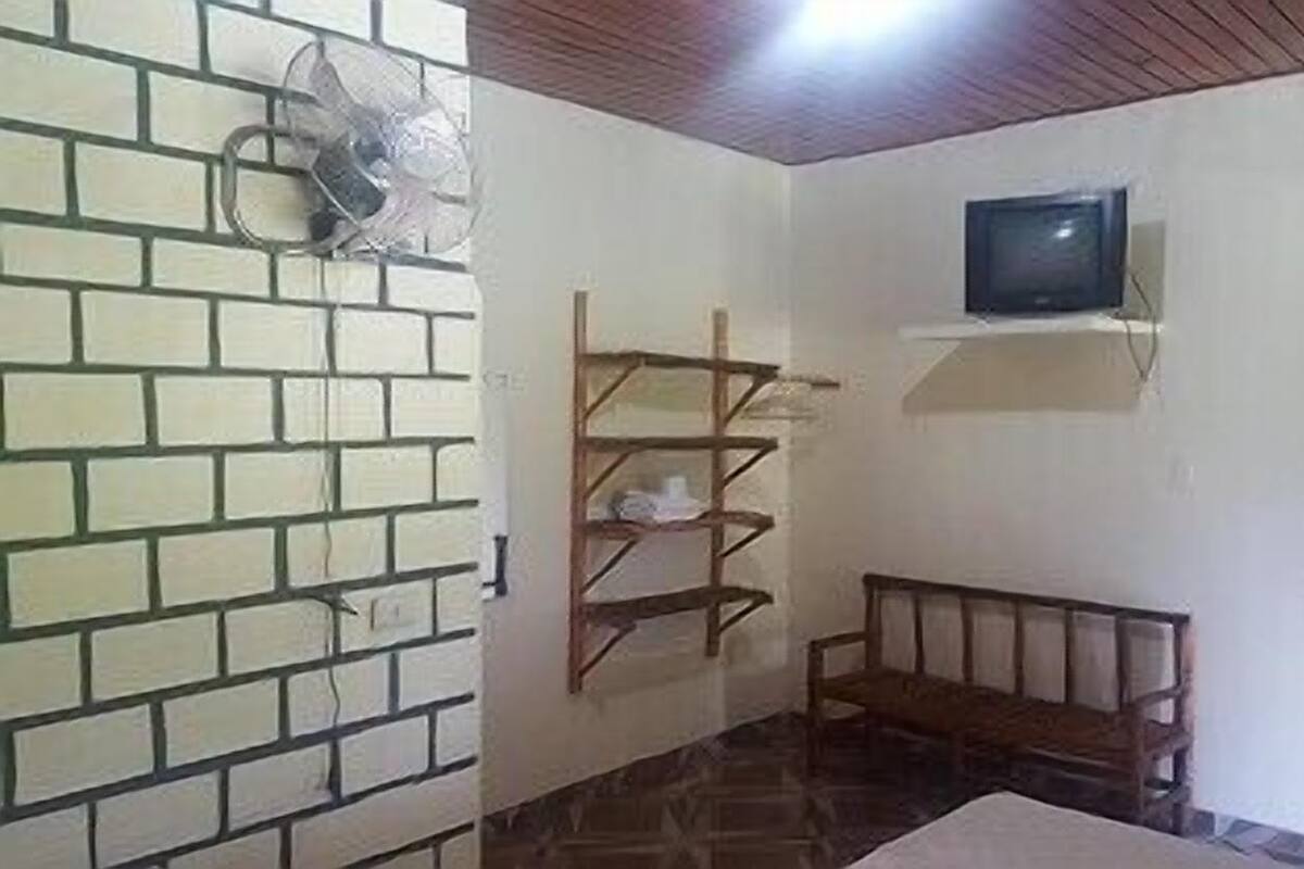Rollaway beds, free WiFi