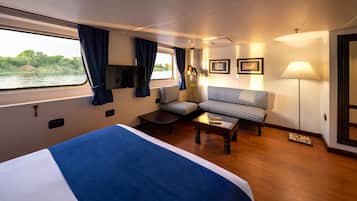 Premium bedding, minibar, in-room safe, desk