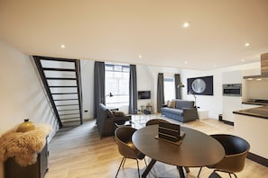 Comfort appartement | 1 slaapkamer, luxe beddengoed, een kluis op de kamer, geluiddichte muren