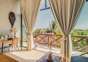 Skyview Villa | Terrace/patio