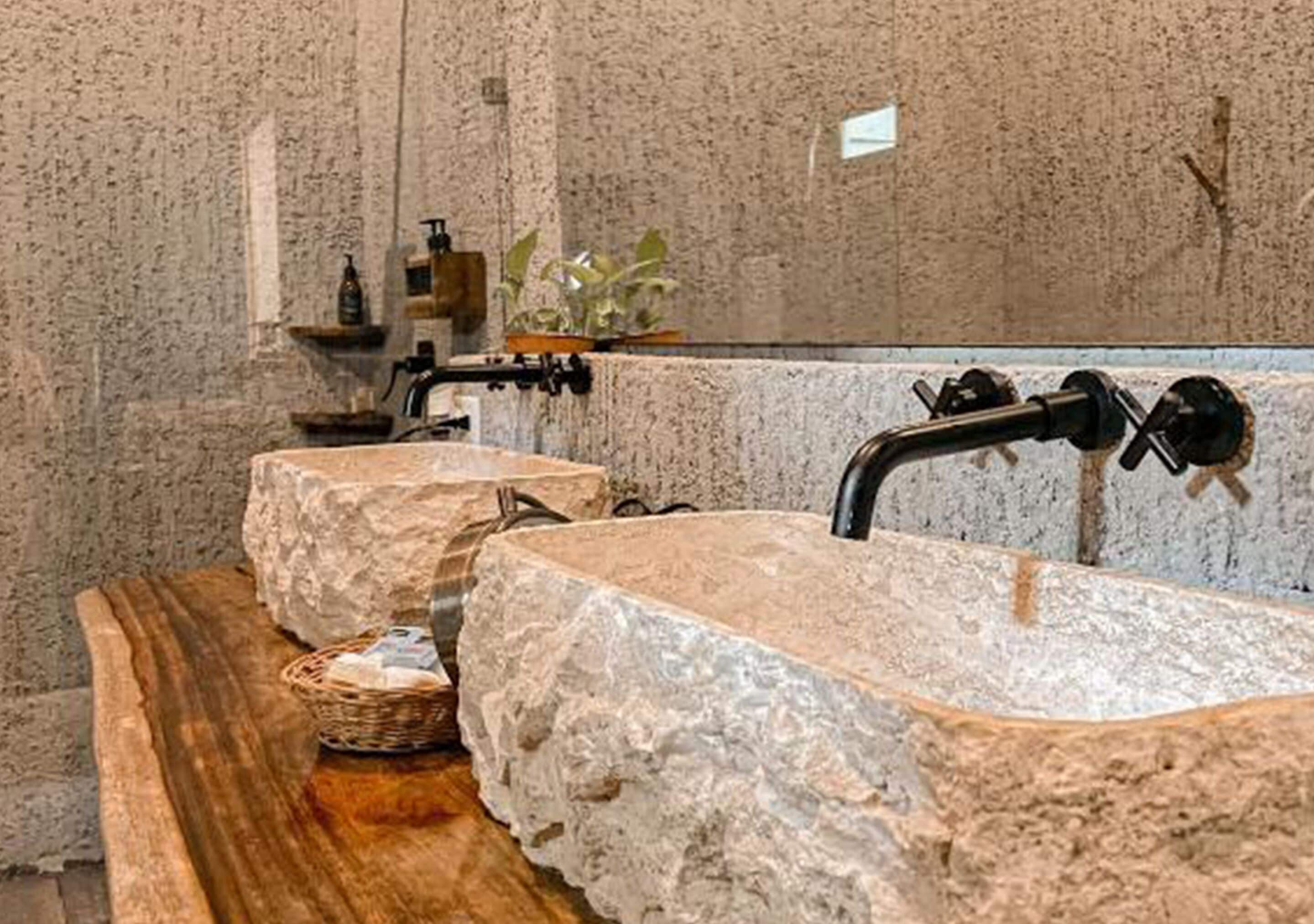 grand villa, private pool, mezzanine | bathroom | shower, rainfall showerhead, designer toiletries, hair dryer