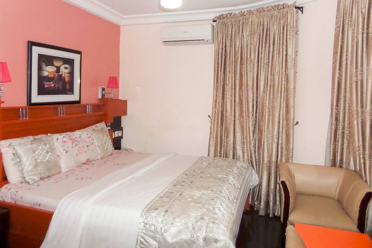 Phòng Tiêu chuẩn, 1 giường đôi