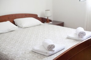 2 bedrooms, free WiFi - Peaceful Stay in Gata (Gata)