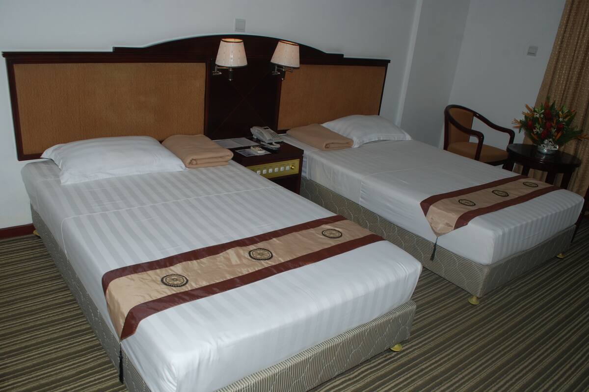 Ropa de cama de alta calidad y minibar 