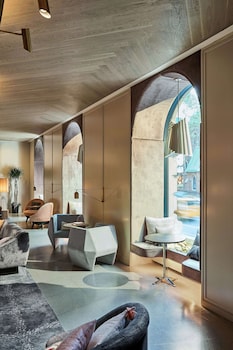 Hotel entrance and lobby at Hotel Seville Nomad, in the Unbound Collection by Hyatt