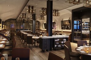 Breakfast and dinner served - Hotel Seville Nomad, in the Unbound Collection by Hyatt (New York)