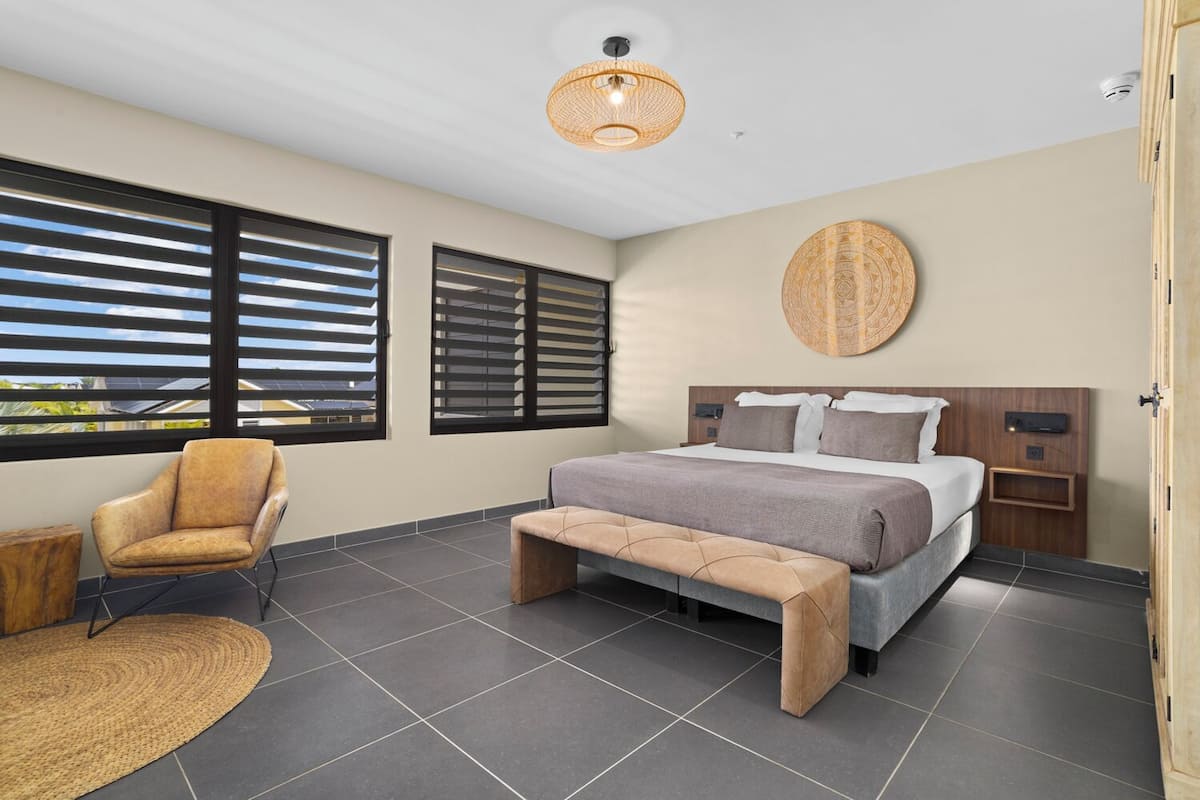 3 King Beds- Penthouse | In-room safe, blackout drapes, iron/ironing board (on request)