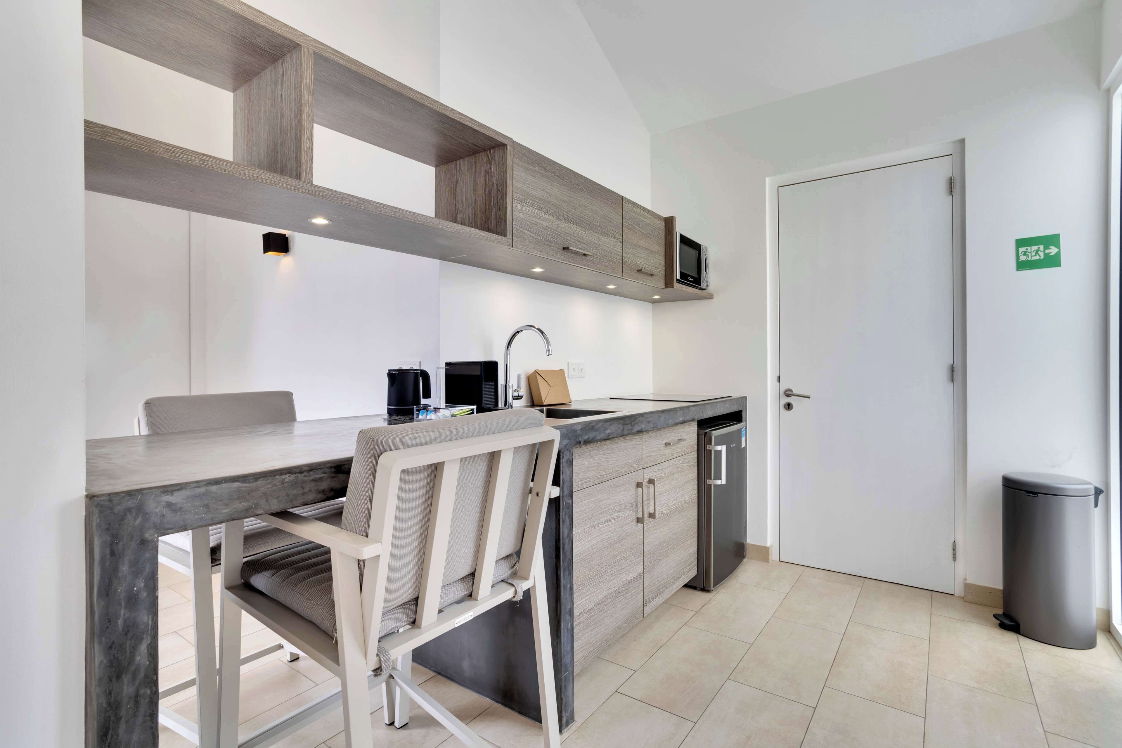 1 king bed one bedroom apartment | private kitchen | fridge, microwave, stovetop, coffee/tea maker