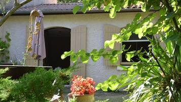 Superior suite, privébadkamer (et jardin) | 1 slaapkamer