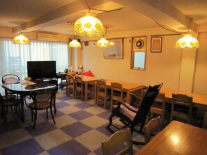Lobby sitting area - Pension Kitashirakawa (Kyoto)