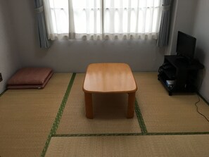 傳統客房, 私人浴室 (Japanese Style, Single Use) | 書桌、無線上網、床單