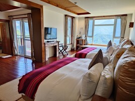 典藏四人房 | 羽绒被、特色家居、遮光窗帘、隔音