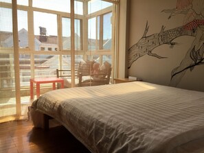 Habitación | Escritorio, cortinas opacas, wifi gratis