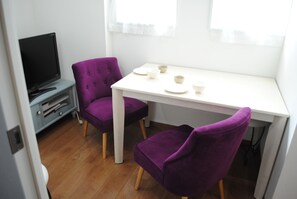 Escriptori i wifi gratuïta 