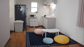 Private kitchenette - T house - Hostel (Tokyo)
