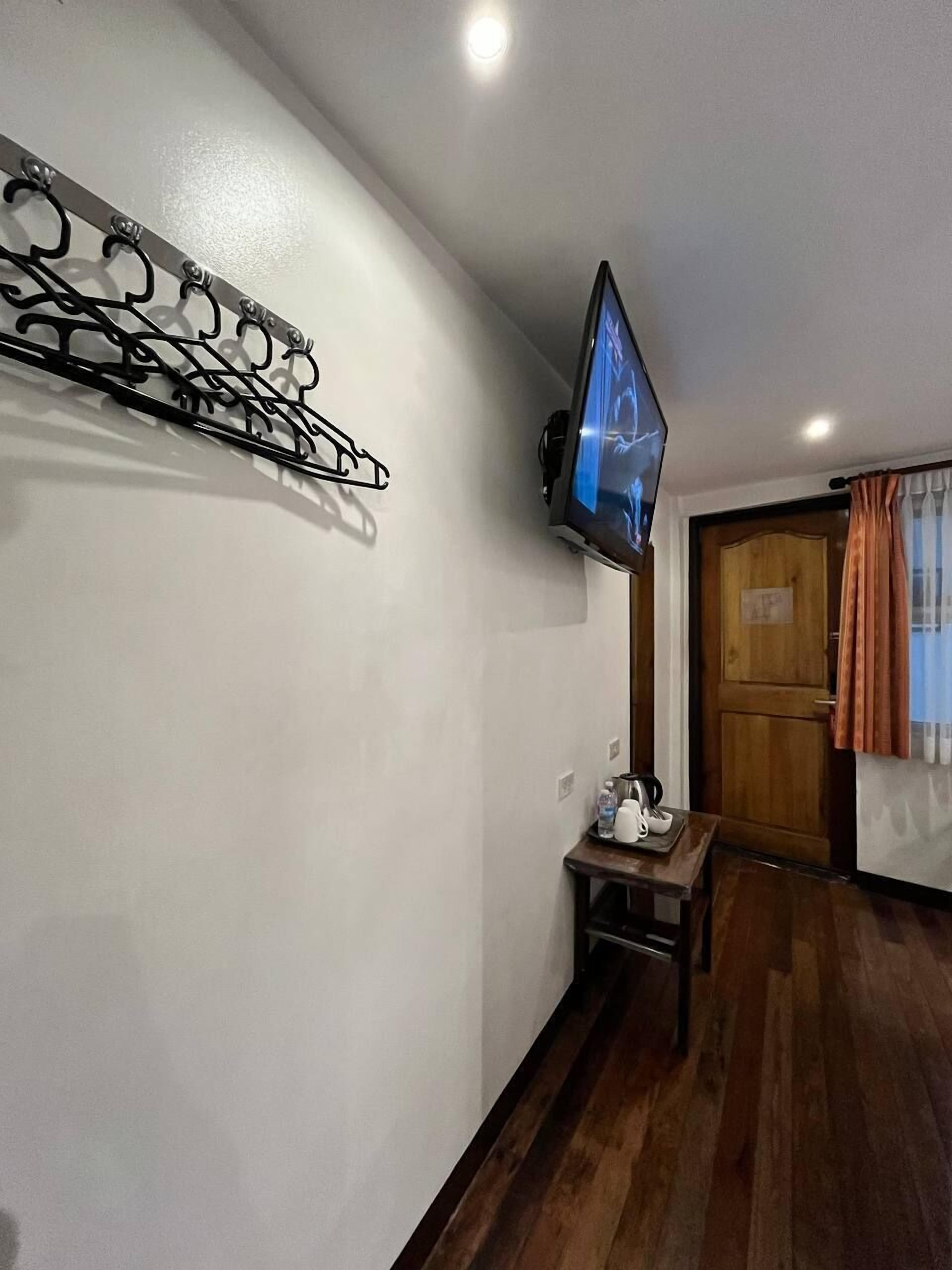 p31 petite single room | 1 bedroom, in-room safe, desk, soundproofing