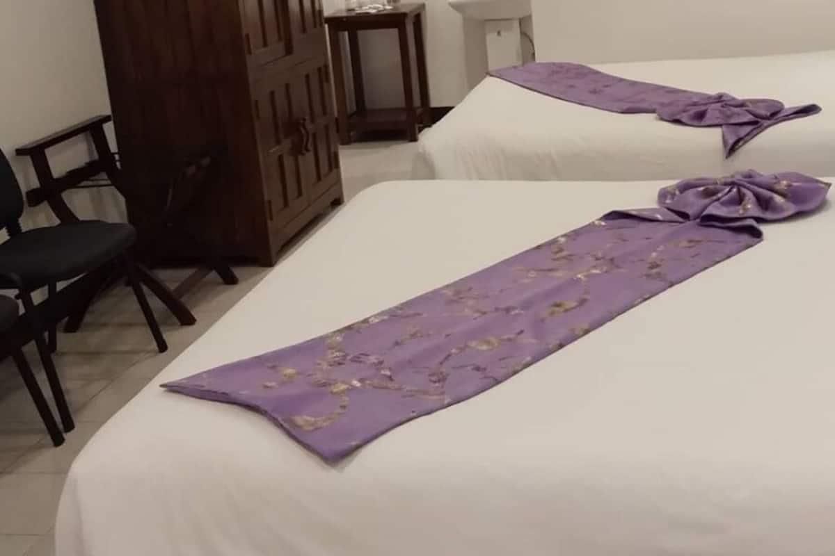 Premier Family N26 | In-room safe, desk, soundproofing, iron/ironing board