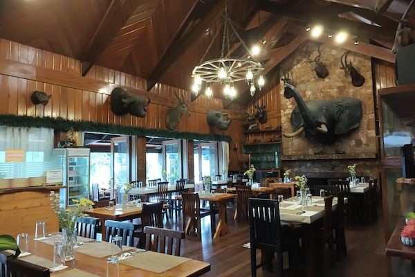 Breakfast, lunch, dinner served; local cuisine