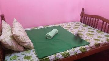 Bureau, Wi-Fi gratuit, draps fournis