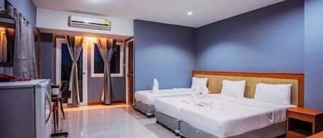 1 bedroom, individually decorated, desk, soundproofing