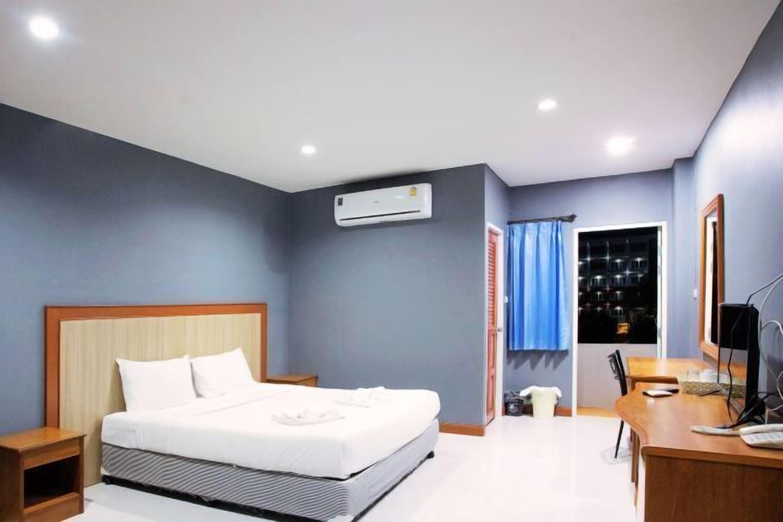 1 dormitorio, decoración individual, escritorio