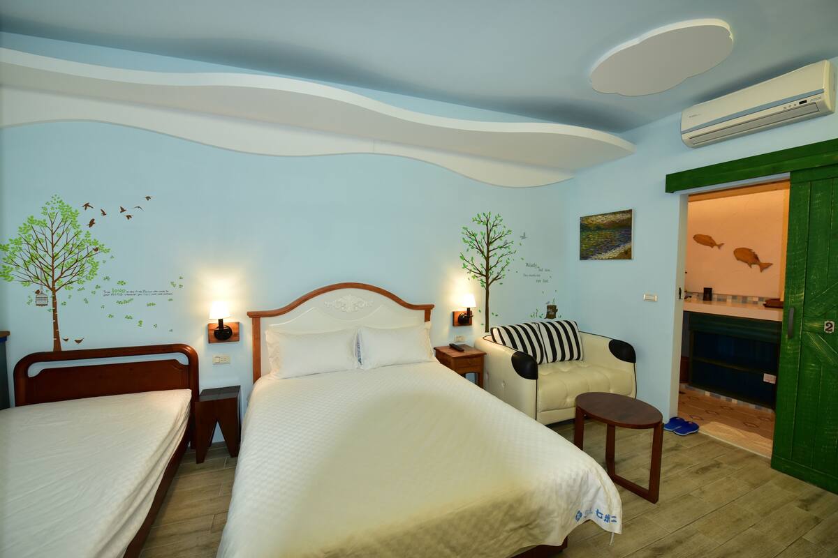 Standard Double Room, 1 Double Bed | Premium bedding, minibar, desk, blackout drapes