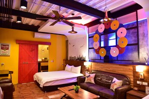 Classic Quadruple Room | Premium bedding, minibar, desk, blackout drapes - 7M2 Hostel (Ji'an)