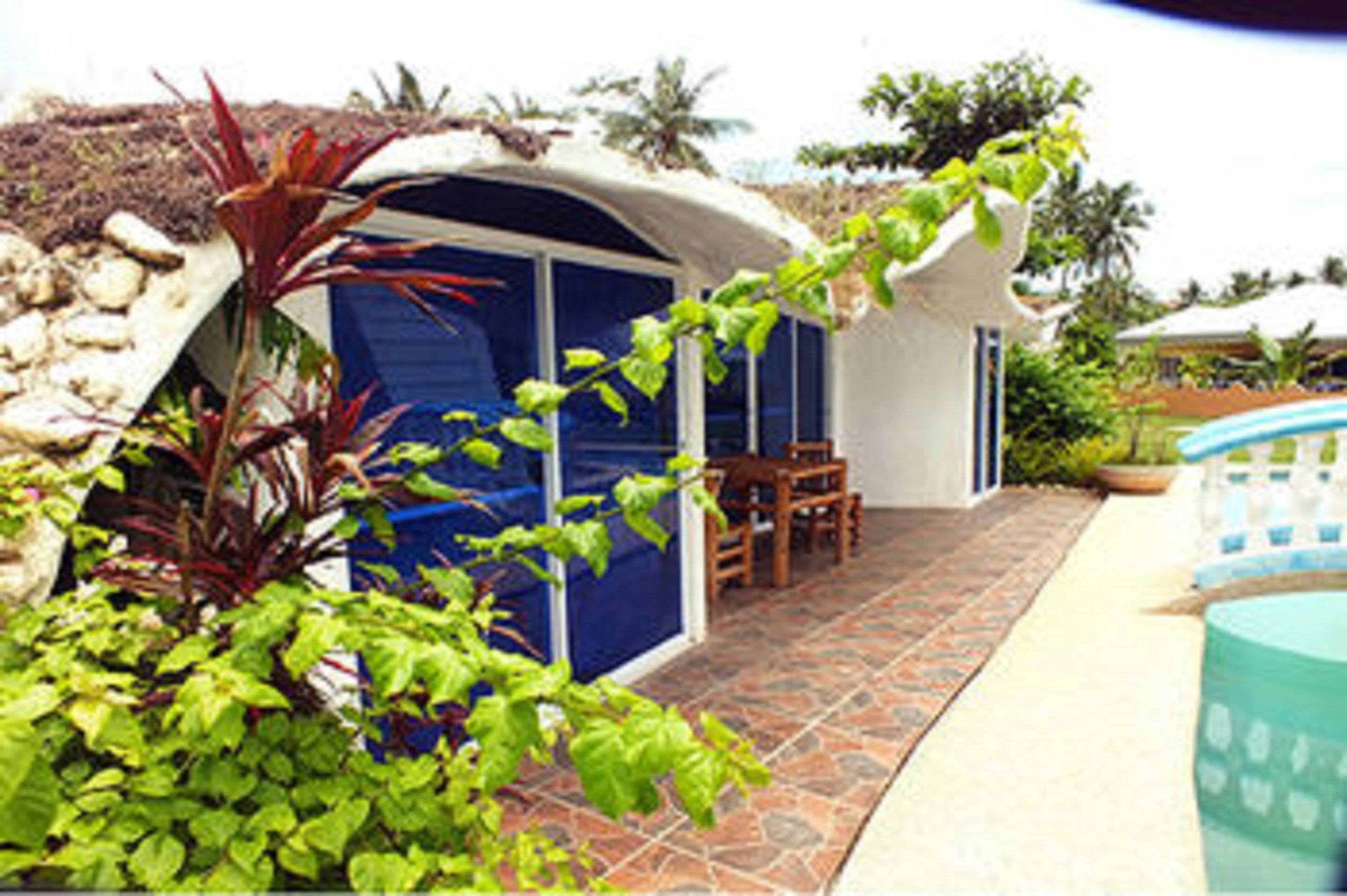 Casa de diseño (Pool Cave)