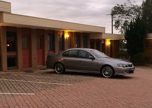 Free self parking - Eaglehawk Motel (Eaglehawk)