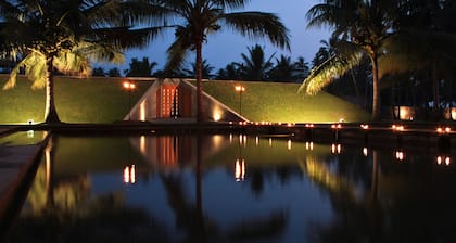 Blue Water Club Suites