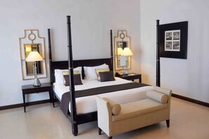 Premium bedding, minibar, in-room safe, desk