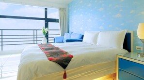 Blackout drapes, soundproofing, free WiFi - LJ hotel (Kaohsiung)