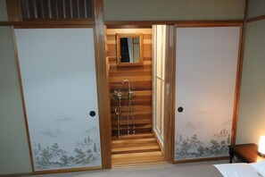 ห้องซูพีเรียดับเบิลหรือทวิน | Wi-Fi ฟรี, ผ้าปูที่นอน