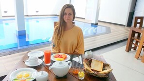 Breakfast, lunch and dinner served  - Leighton Resort (Negombo)