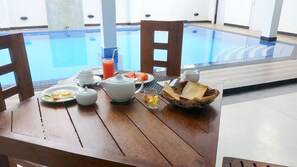 Breakfast, lunch and dinner served - Leighton Resort (Negombo)