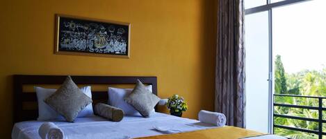 Skrivebord, lydisolering, ekstra senge (tillægsgebyr), gratis Wi-Fi