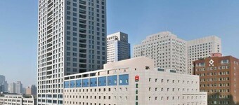 Ibis Dalian Zhongshan Square Hotel