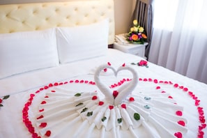 Hypo-allergenic bedding, minibar, in-room safe, desk - Little Hanoi Deluxe Hotel (Hanoi)